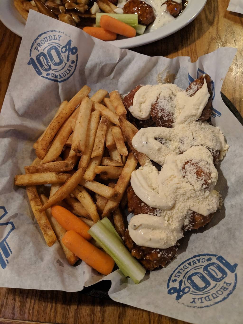 Wild Wing | restaurant | 700 Eagleson Rd, Kanata, ON K2M 2G9, Canada | 6132709453 OR +1 613-270-9453