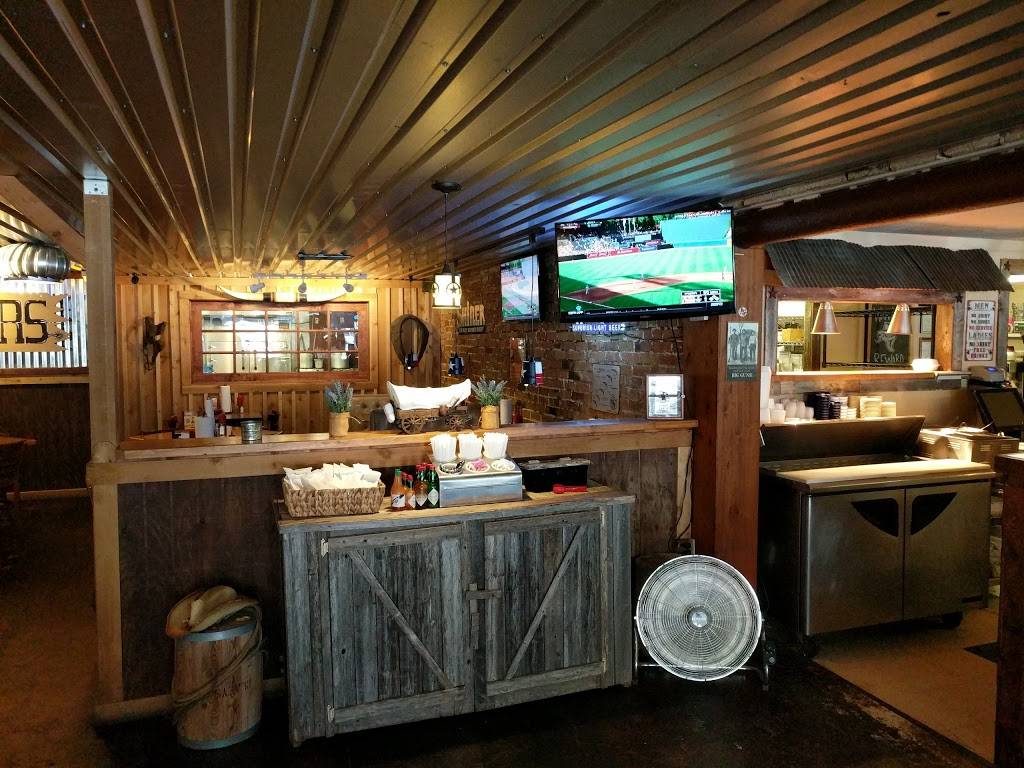 Outlaw Burgers | restaurant | 111 W 4th St, Justin, TX 76247, USA | 9406485808 OR +1 940-648-5808