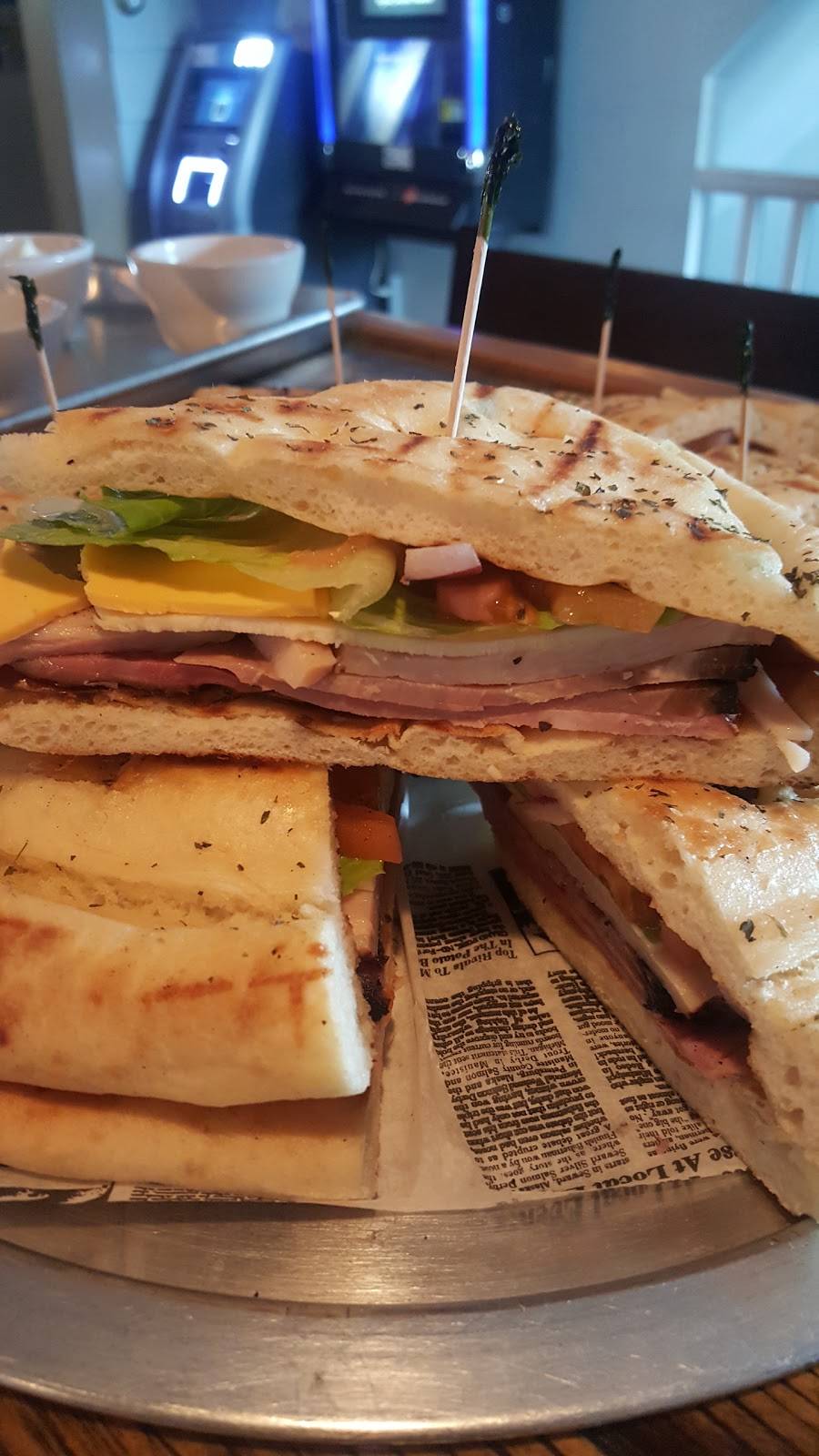 Champion Beach House & Bar | restaurant | 4551 Mahoning Ave, Warren, OH 44483, USA | 3304696993 OR +1 330-469-6993