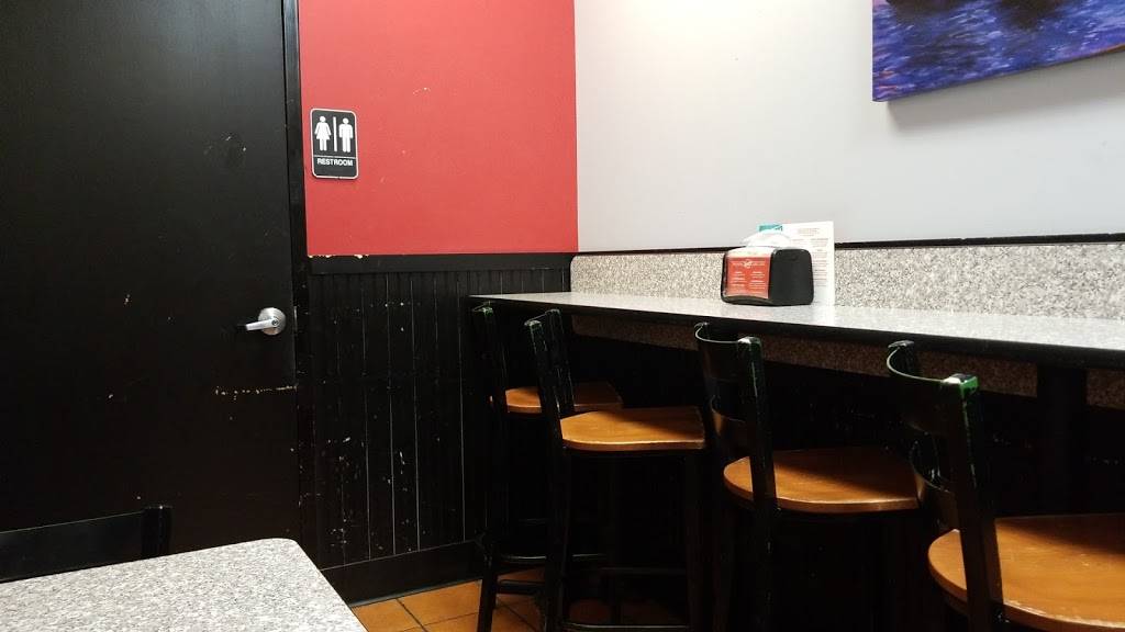 Reds Savoy Pizza | restaurant | 262 E Travelers Trail, Burnsville, MN 55337, USA | 9528959100 OR +1 952-895-9100