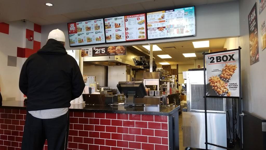 Checkers | restaurant | 6401 W 65th St, Bedford Park, IL 60638, USA | 7089294969 OR +1 708-929-4969