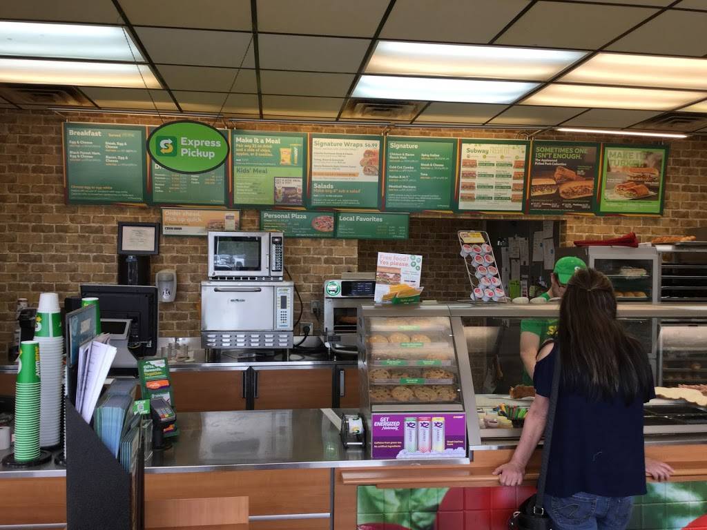 Subway | restaurant | 203-205 N Mission St, Mt Pleasant, MI 48858, USA | 9897733030 OR +1 989-773-3030