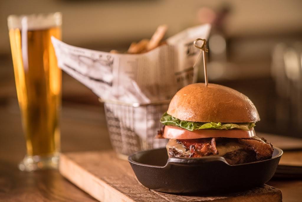 Fire at the Ridge & Ridgeside Tavern | restaurant | 99 Powder Hill Rd, Middlefield, CT 06455, USA | 8608525444 OR +1 860-852-5444