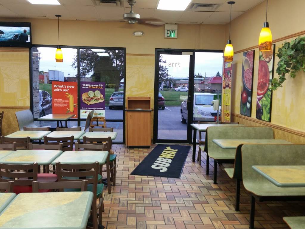 Subway Restaurants | restaurant | 7118 Woodland Dr, Indianapolis, IN 46278, USA | 3175361695 OR +1 317-536-1695