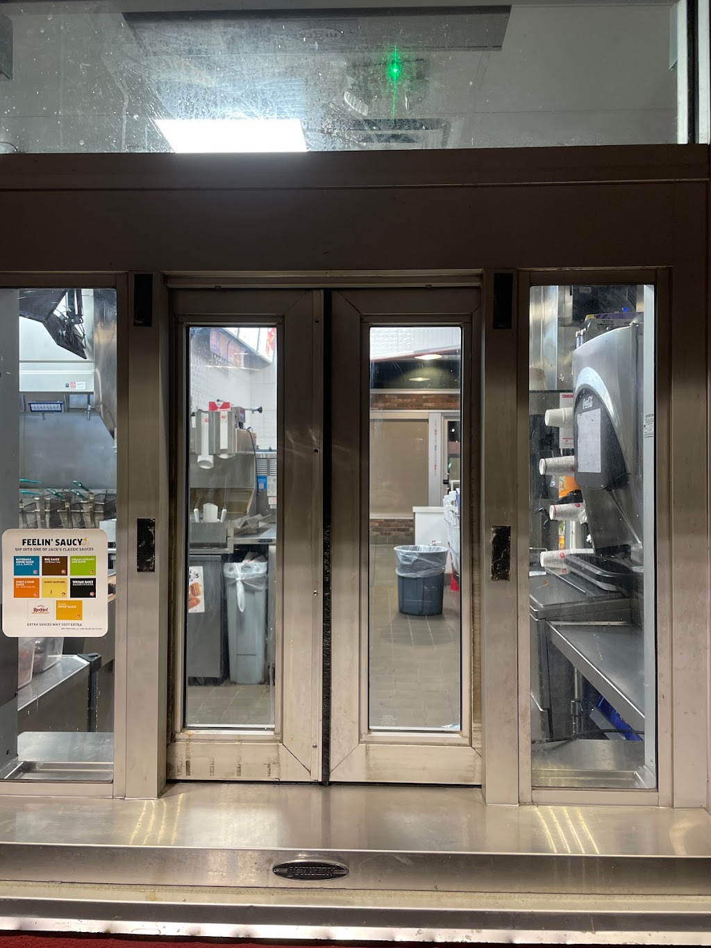 Jack in the Box | restaurant | 4479 W Ina Rd, Tucson, AZ 85741, USA | 5208127865 OR +1 520-812-7865