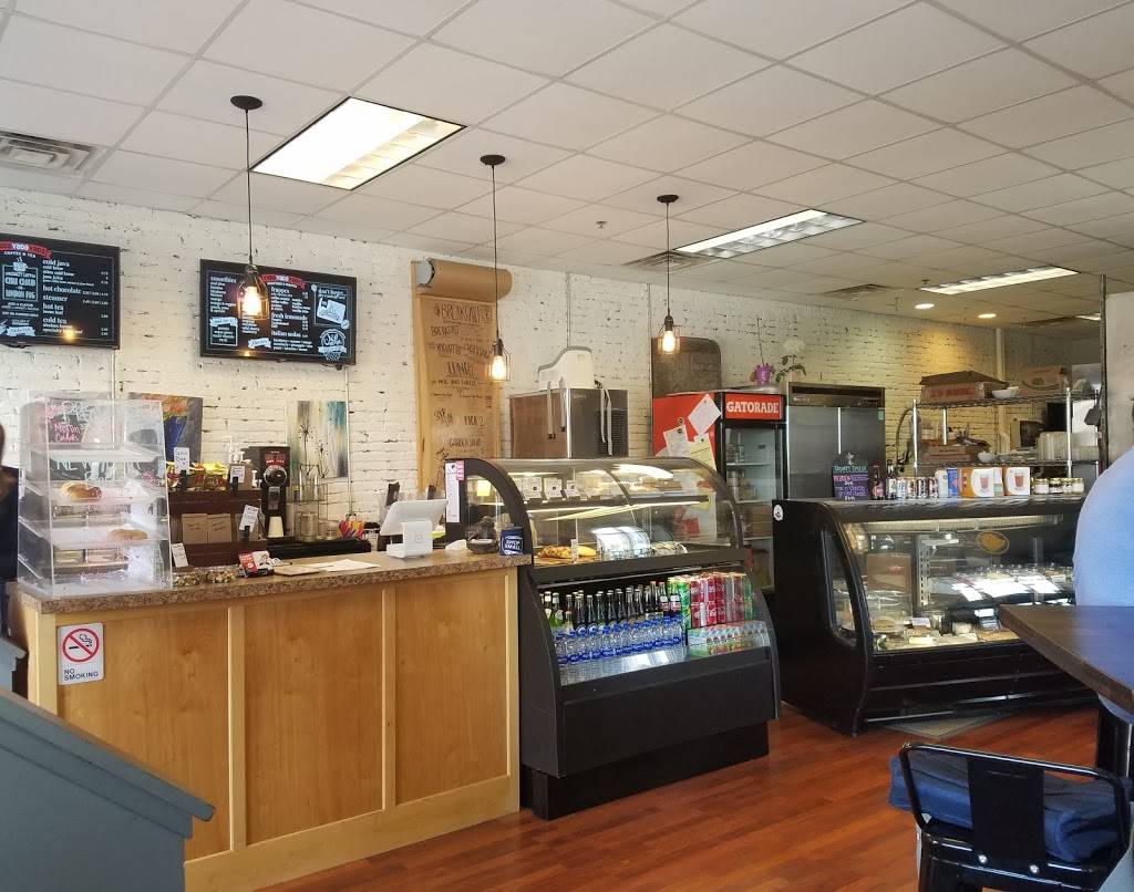 Yada Yada Yada Deli | restaurant | 100 Strawberry Alley, Clarksville, TN 37040, USA | 9319199232 OR +1 931-919-9232