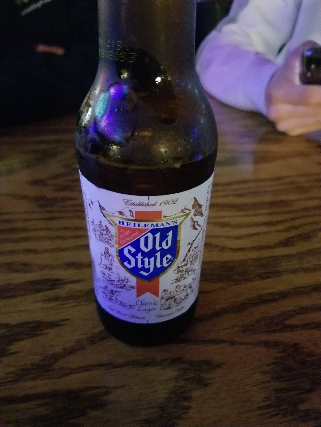 Phils Sports Bar & Grill | restaurant | 8901 Burlington Ave, Brookfield, IL 60513, USA | 7084859528 OR +1 708-485-9528