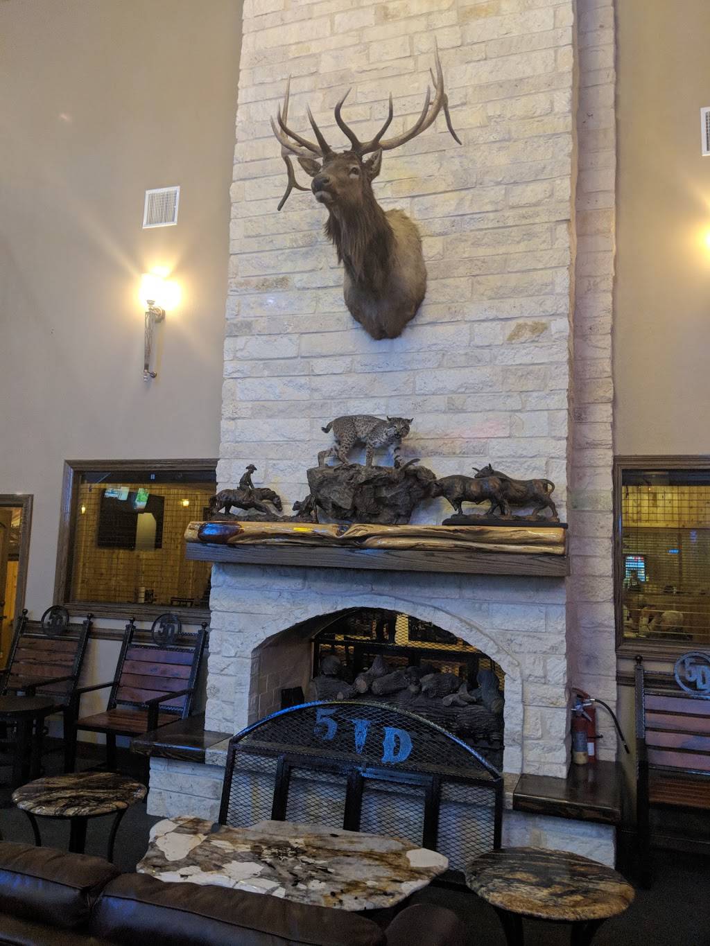 5D Steakhouse & Lounge | restaurant | 632 W Main St, Yorktown, TX 78164, USA | 3615643600 OR +1 361-564-3600