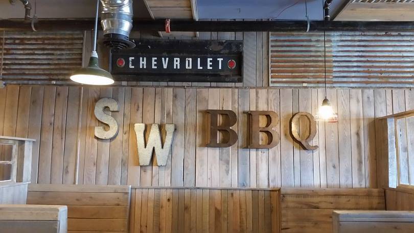 Smokin Willy BBQ | restaurant | 6102, 201 N Maple Ave, Purcellville, VA 20132, USA | 5404417081 OR +1 540-441-7081