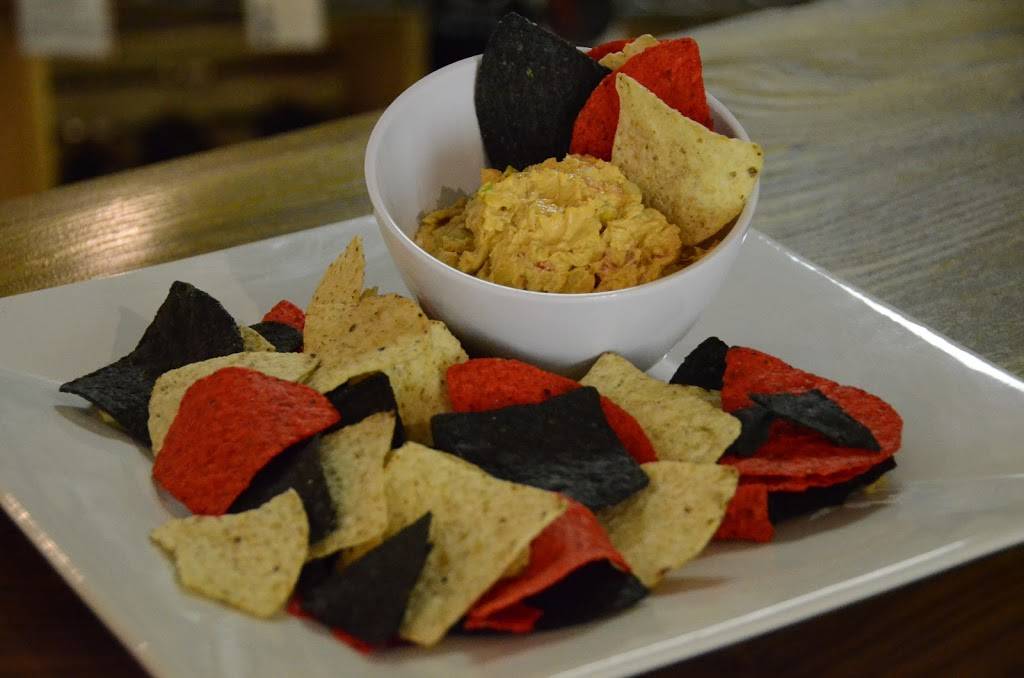 Gittas Table And Wine Shop | restaurant | 32457 Lake Rd, Avon Lake, OH 44012, USA | 4409335888 OR +1 440-933-5888