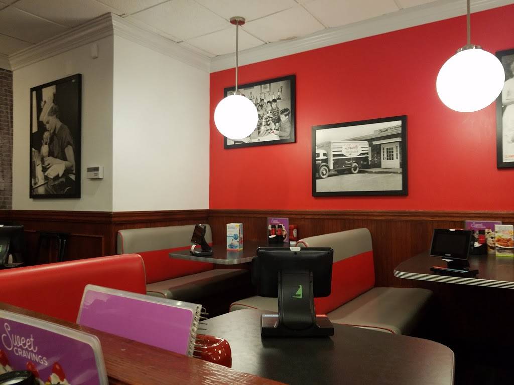 Friendlys | restaurant | 748 Grand Army of the Republic Hwy, Swansea, MA 02777, USA | 5086769694 OR +1 508-676-9694