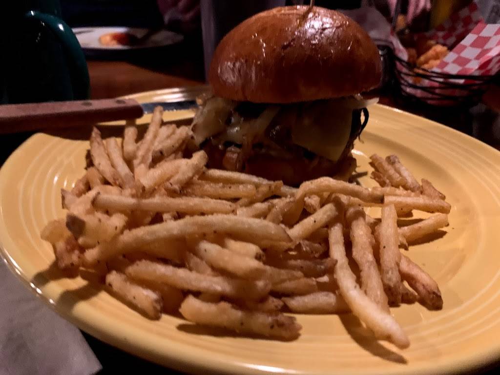 Fernwood Bar & Grill | restaurant | CA-1, Big Sur, CA 93920, USA | 8316672129 OR +1 831-667-2129