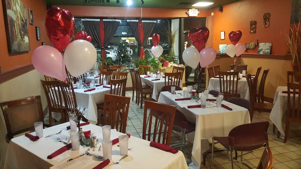 S & P Hot Pot Restaurant & Jerk Center | restaurant | 4051 Stone Mountain Hwy, Lilburn, GA 30047, USA | 7706769484 OR +1 770-676-9484