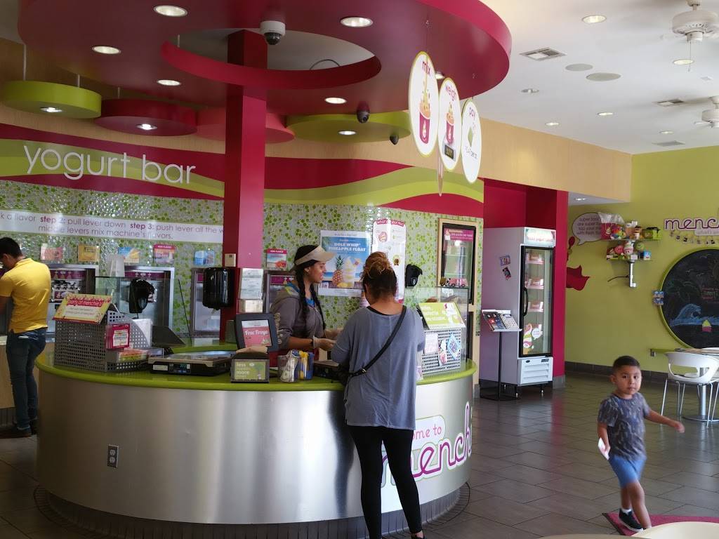 Menchies Frozen Yogurt | bakery | 1201 Truman St Ste F, San Fernando, CA 91340, USA | 8183656599 OR +1 818-365-6599