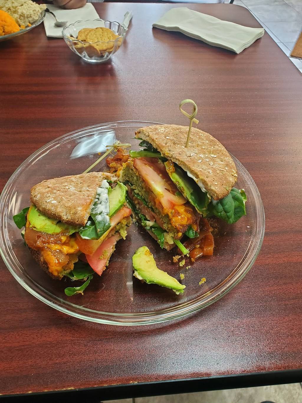 Lindas Vegetarian Village | restaurant | 6381 Germantown Ave, Philadelphia, PA 19144, USA | 2154382500 OR +1 215-438-2500