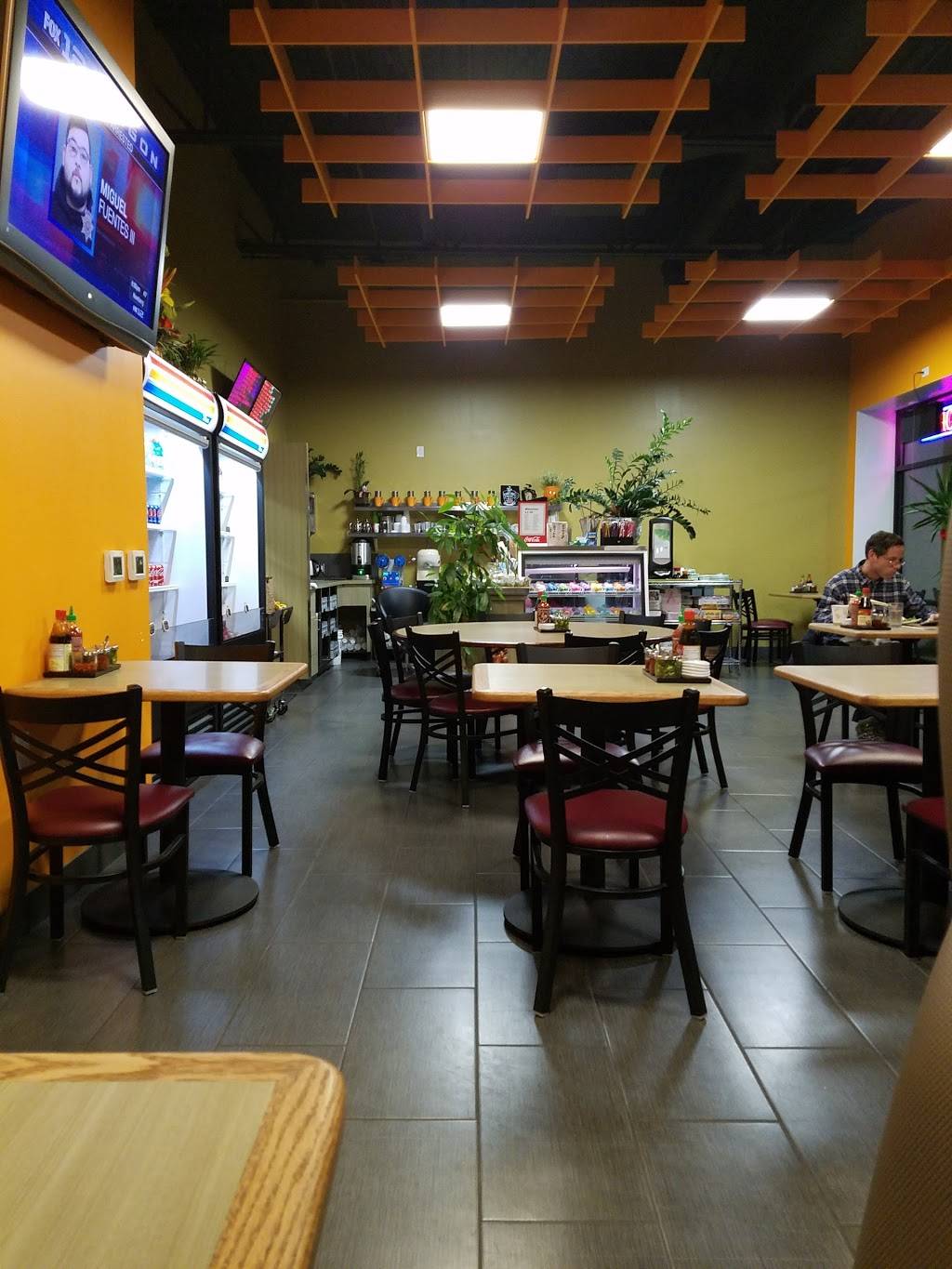 Little Saigon Noodles & Grill | restaurant | 8165 SE Ash St, Portland, OR 97215, USA | 9712290595 OR +1 971-229-0595