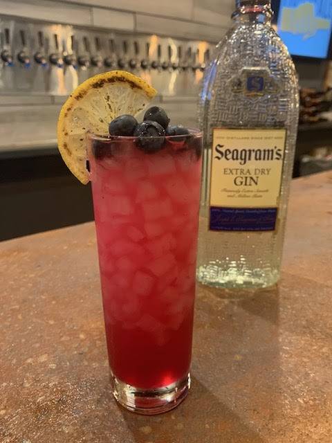 Fistful of Ale | restaurant | 2708 Paoli Pike Ste G, New Albany, IN 47150, USA | 8125570226 OR +1 812-557-0226