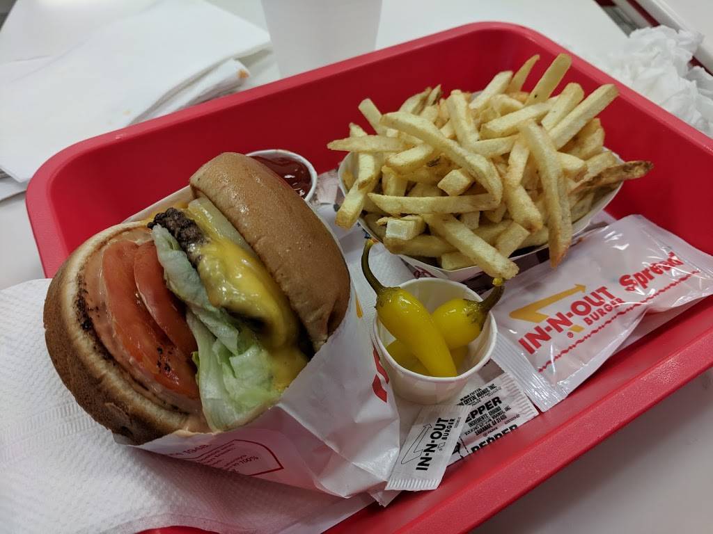 In-N-Out Burger | restaurant | 3900 Pelandale Ave, Modesto, CA 95356, USA | 8007861000 OR +1 800-786-1000