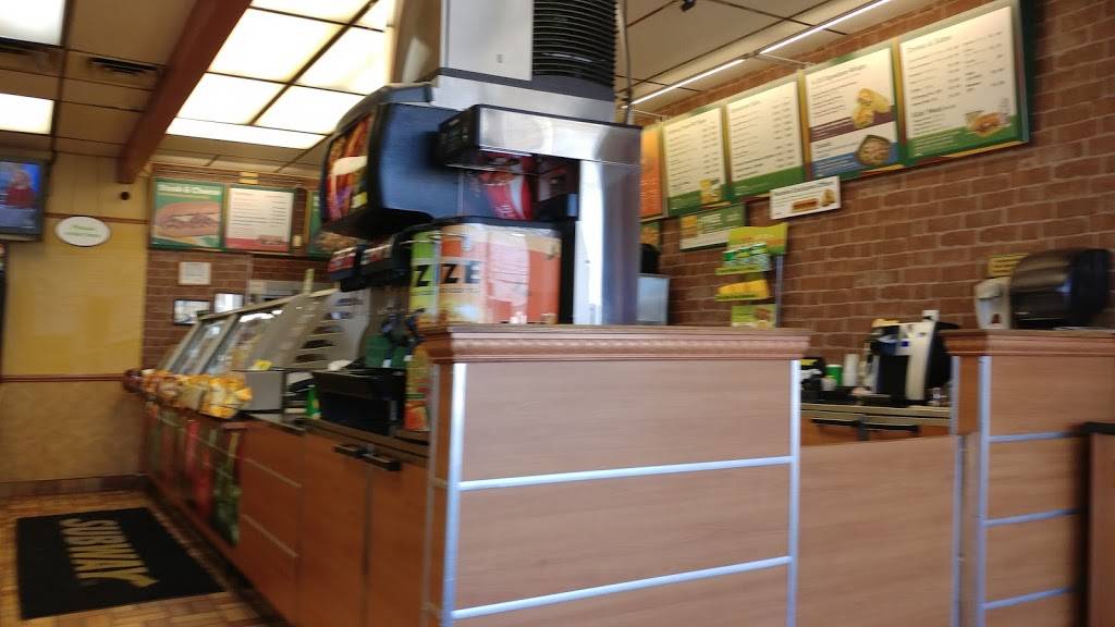 Subway | restaurant | 801 Wyoming Ave, Pittston, PA 18643, USA | 5706547783 OR +1 570-654-7783