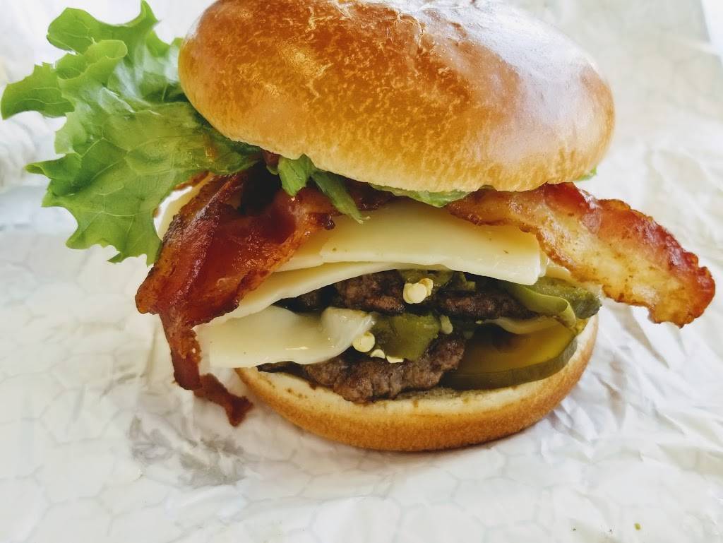 Sharks Burger | restaurant | 12681 Hero Way West, Leander, TX 78641, USA | 5122595200 OR +1 512-259-5200