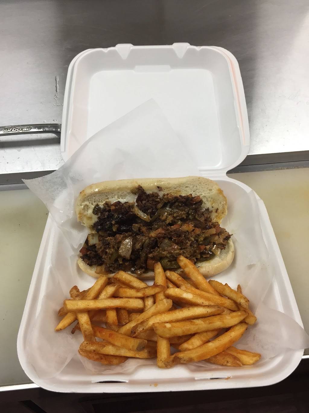 Chesters Fried Chicken Resteraunt | restaurant | 8334 W Appleton Ave, Milwaukee, WI 53218, USA | 4144618666 OR +1 414-461-8666