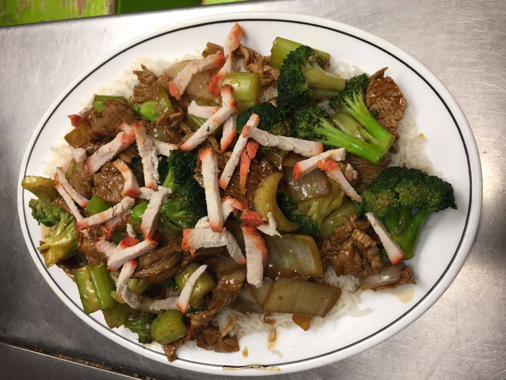 Pan Mai Restaurant | restaurant | 175 Main St, Penetanguishene, ON L9M 1S8, Canada | 7055490526 OR +1 705-549-0526