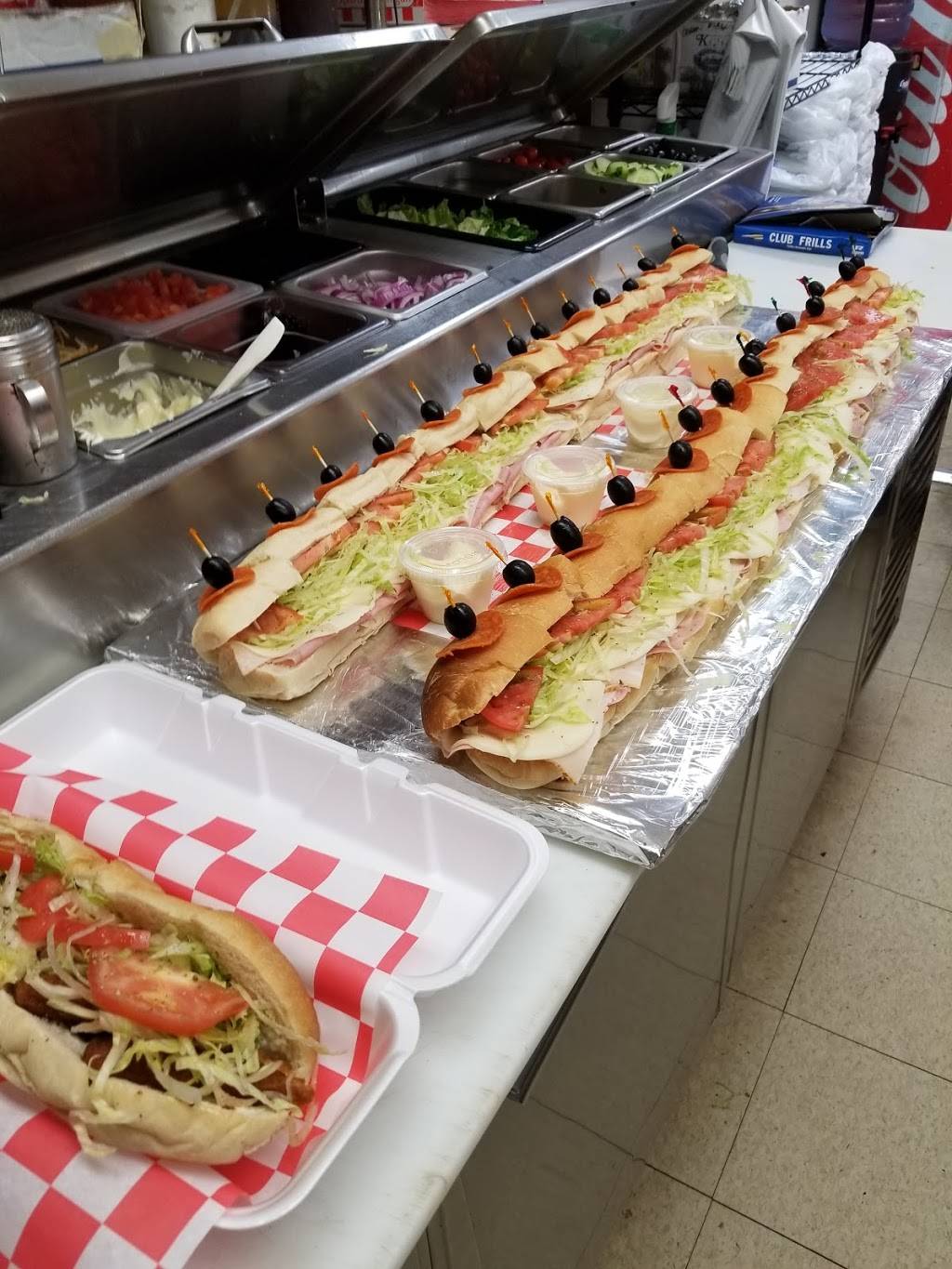 Giovannis Pizza | restaurant | 1027 N Mountain Rd, Harrisburg, PA 17112, USA | 7175408130 OR +1 717-540-8130