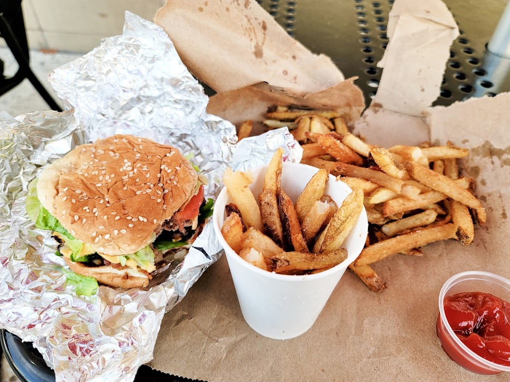 Five Guys | meal takeaway | 700 Pier Park Dr Suite 100, Panama City Beach, FL 32413, USA | 8502333890 OR +1 850-233-3890