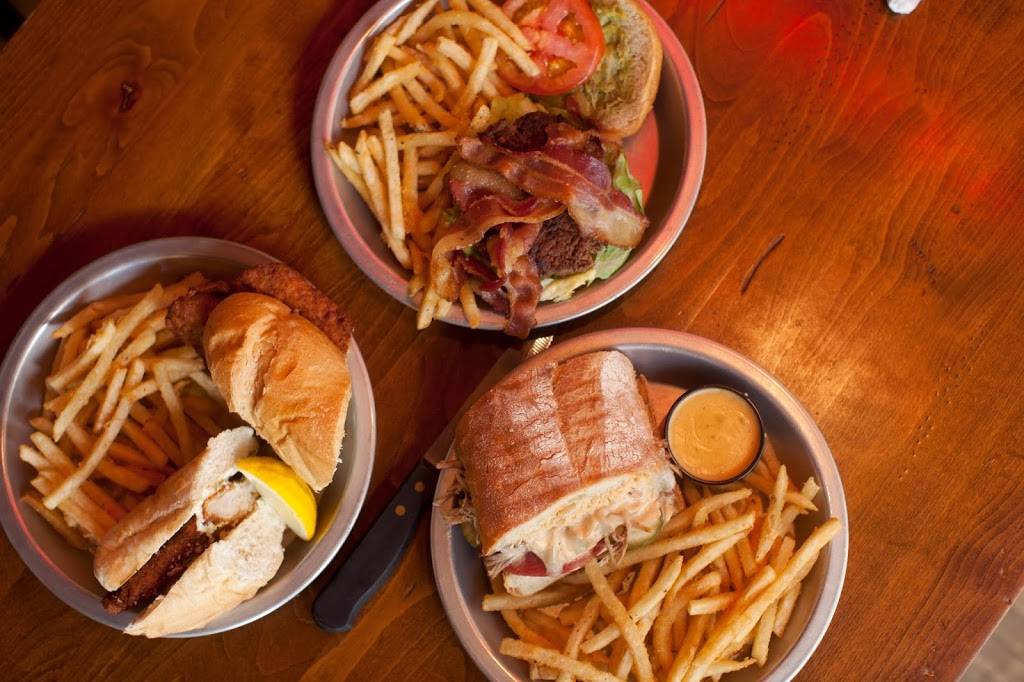 Town Hall Tap | restaurant | 4810 Chicago Ave, Minneapolis, MN 55417, USA | 6127677307 OR +1 612-767-7307