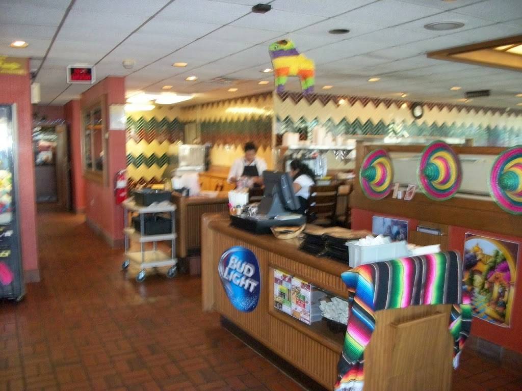 El Toro Bar & Grill | restaurant | 885 Chestnut St, Orangeburg, SC 29115, USA | 8035352220 OR +1 803-535-2220