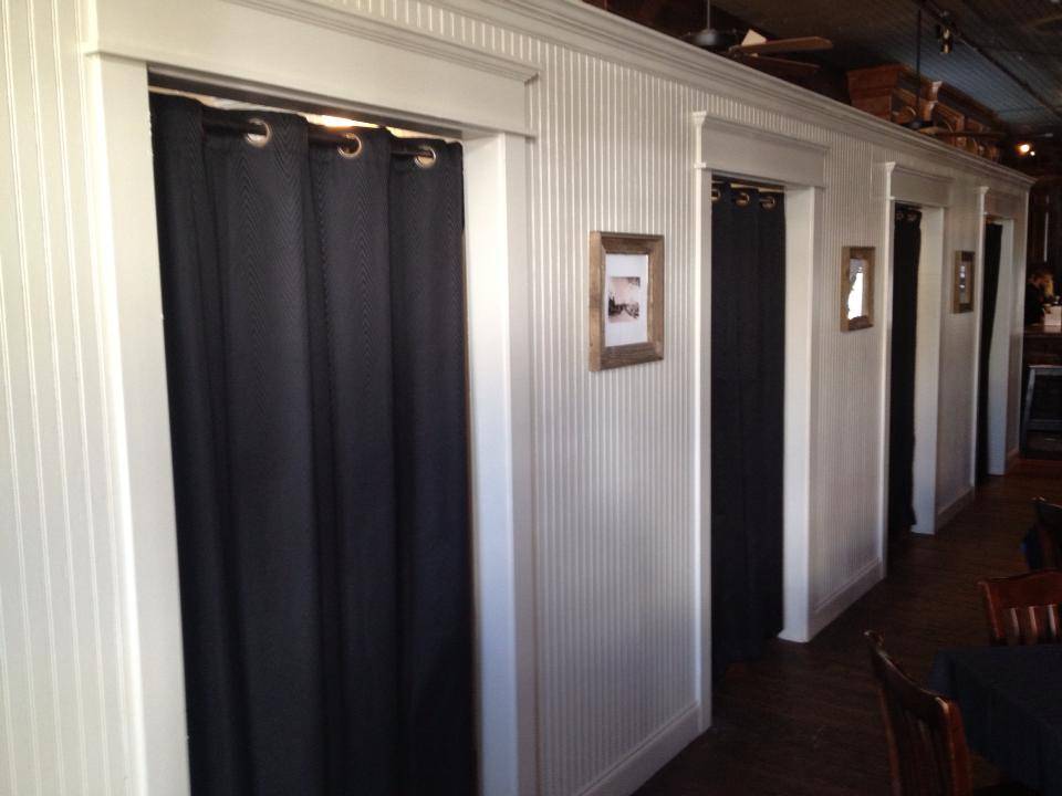 Oxford Grillehouse | restaurant | 114 Courthouse Square suite a, Oxford, MS 38655, USA | 6627018285 OR +1 662-701-8285