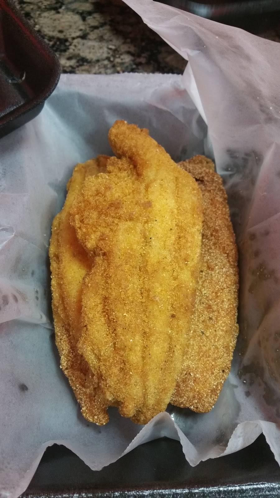 Happys Pizza | meal delivery | 21400 Hall Rd, Clinton Twp, MI 48038, USA | 5864680000 OR +1 586-468-0000