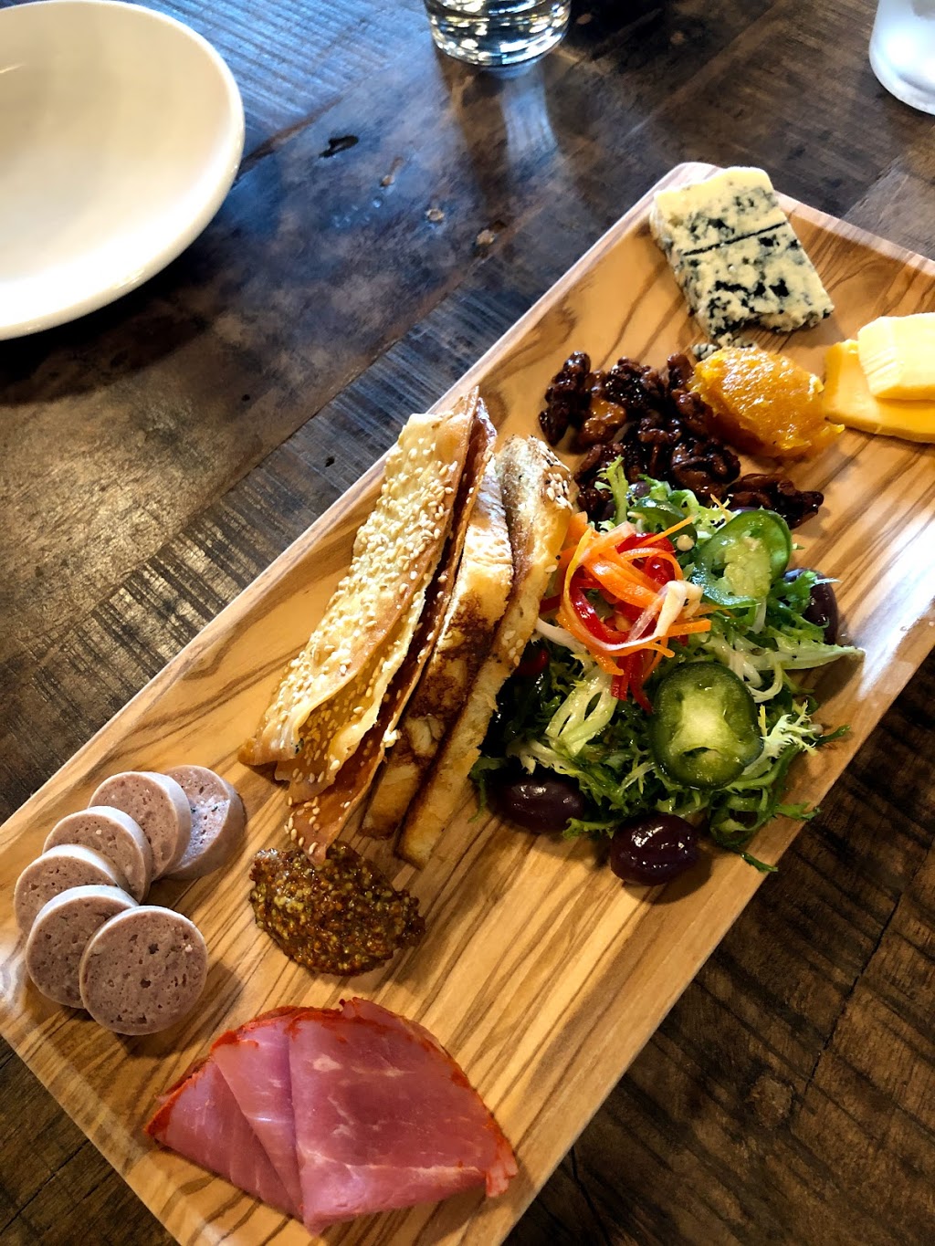 Local and Company Food+Drink | restaurant | 812 N McKenzie St, Foley, AL 36535, USA | 2512011000 OR +1 251-201-1000