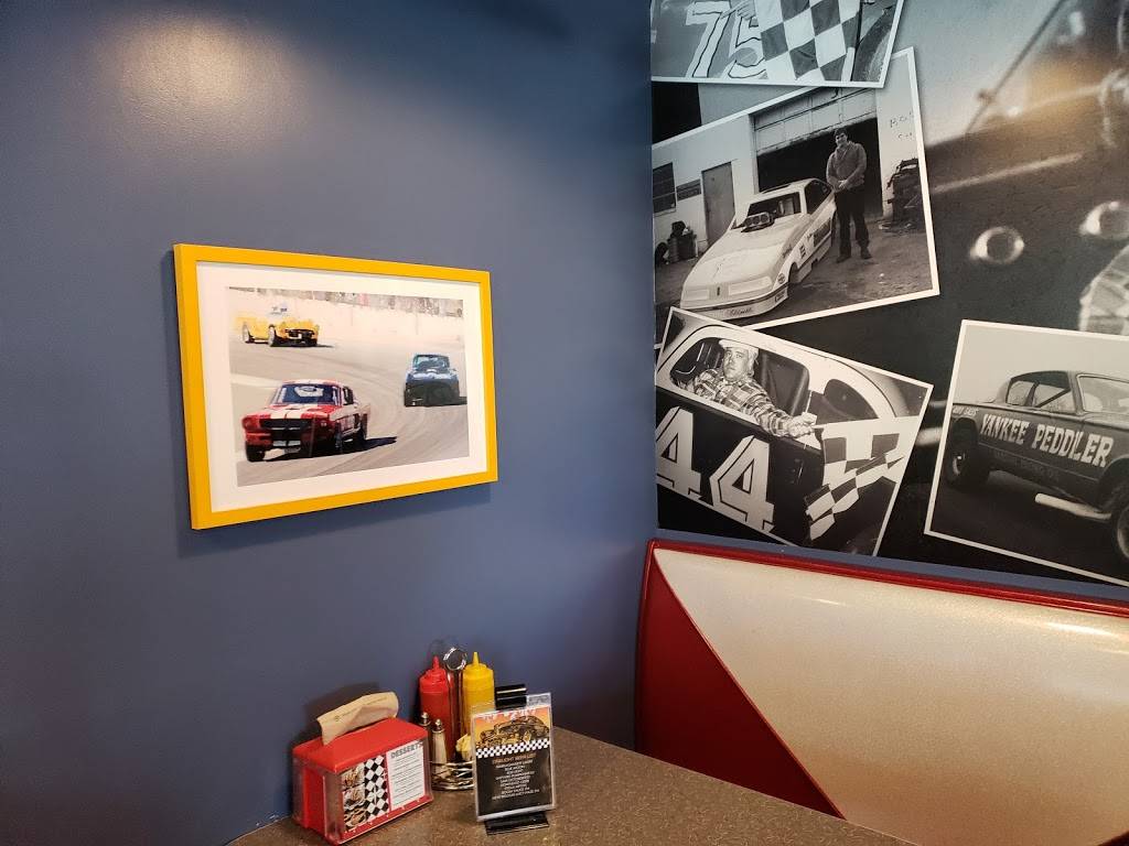 KCs Classic Burger Bar - Seekonk | restaurant | 1379 Fall River Ave, Seekonk, MA 02771, USA | 5085571723 OR +1 508-557-1723