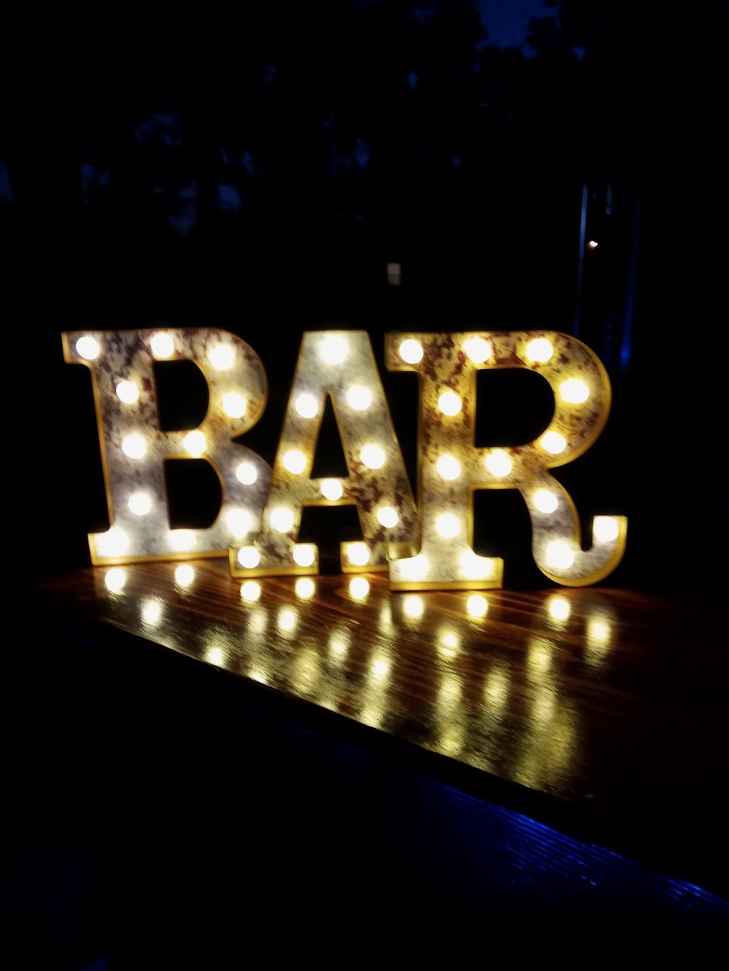 Winkys Tap House | restaurant | 805 Elbert St, Defiance, OH 43512, USA | 5672396083 OR +1 567-239-6083