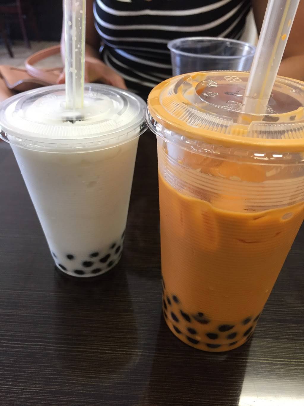 Panda Wok | restaurant | 11275 Sierra Ave #3b, Fontana, CA 92337, USA | 9094286288 OR +1 909-428-6288