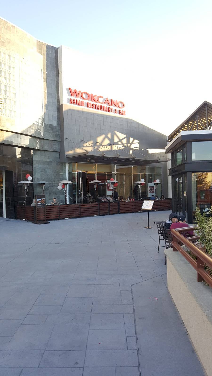 Wokcano | restaurant | 2800 S Main St #2140, Santa Ana, CA 92705, USA | 7144808888 OR +1 714-480-8888
