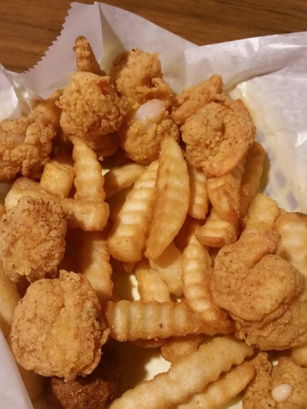 Crawfish Barn | restaurant | 3190 US-80, Pearl, MS 39208, USA | 6019407536 OR +1 601-940-7536