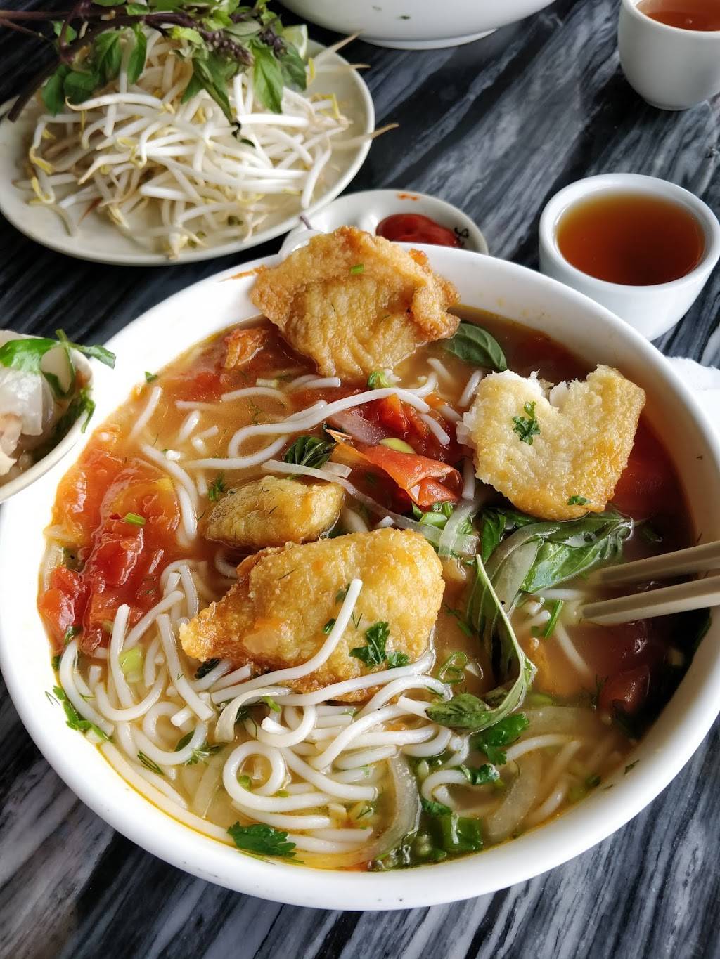 Merivale Noodle House | restaurant | 1519 Merivale Rd, Nepean, ON K2G 3J3, Canada | 6132268812 OR +1 613-226-8812