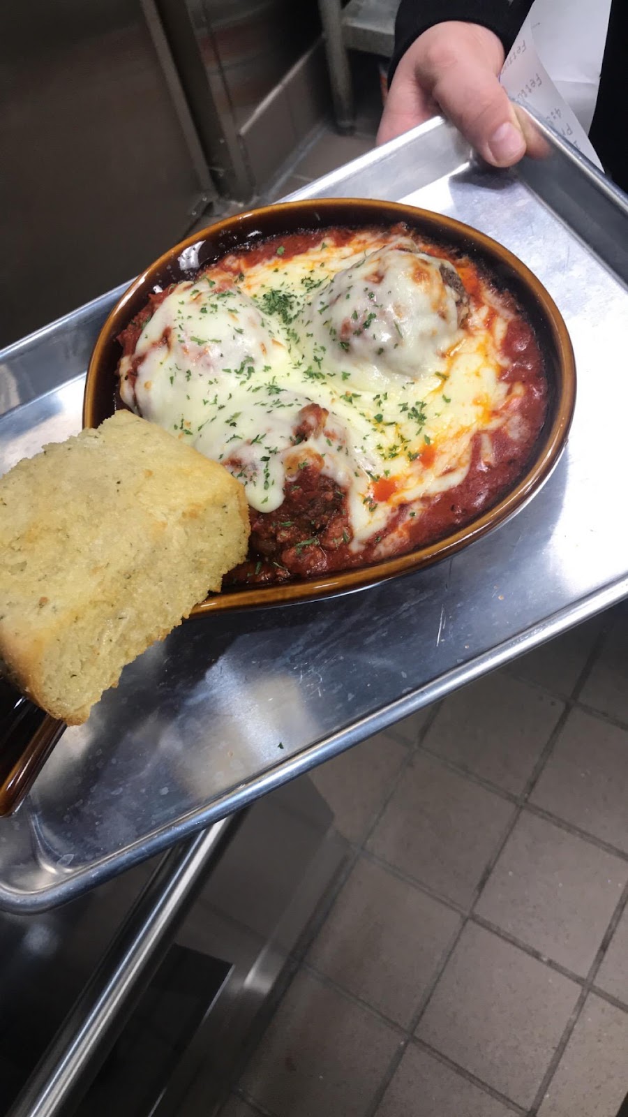 Bramas Pizzeria | restaurant | N112W16700 Mequon Rd, Germantown, WI 53022, USA | 2627354602 OR +1 262-735-4602