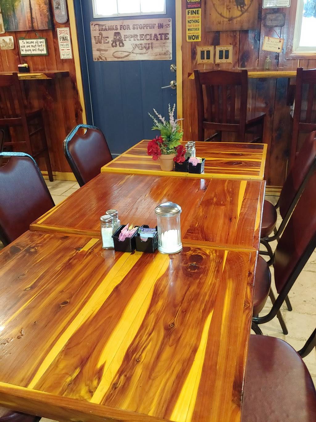 Country Cafe | restaurant | 217 US-77, Waxahachie, TX 75165, USA | 9729230214 OR +1 972-923-0214