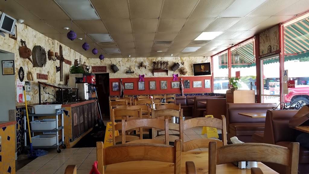 Taqueria Los Tres Hermanos | restaurant | 7456 Van Nuys Blvd, Van Nuys, CA 91405, USA | 8187809930 OR +1 818-780-9930