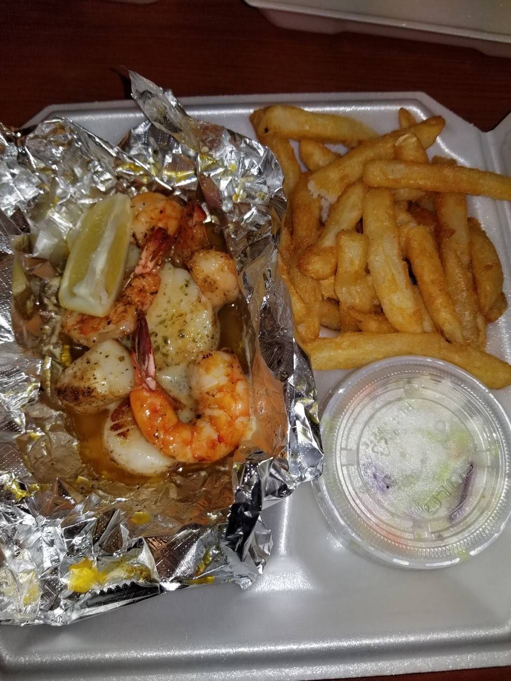 Madaras Seafood | restaurant | 2150 S Eagle Rd, Newtown, PA 18940, USA | 2155041077 OR +1 215-504-1077