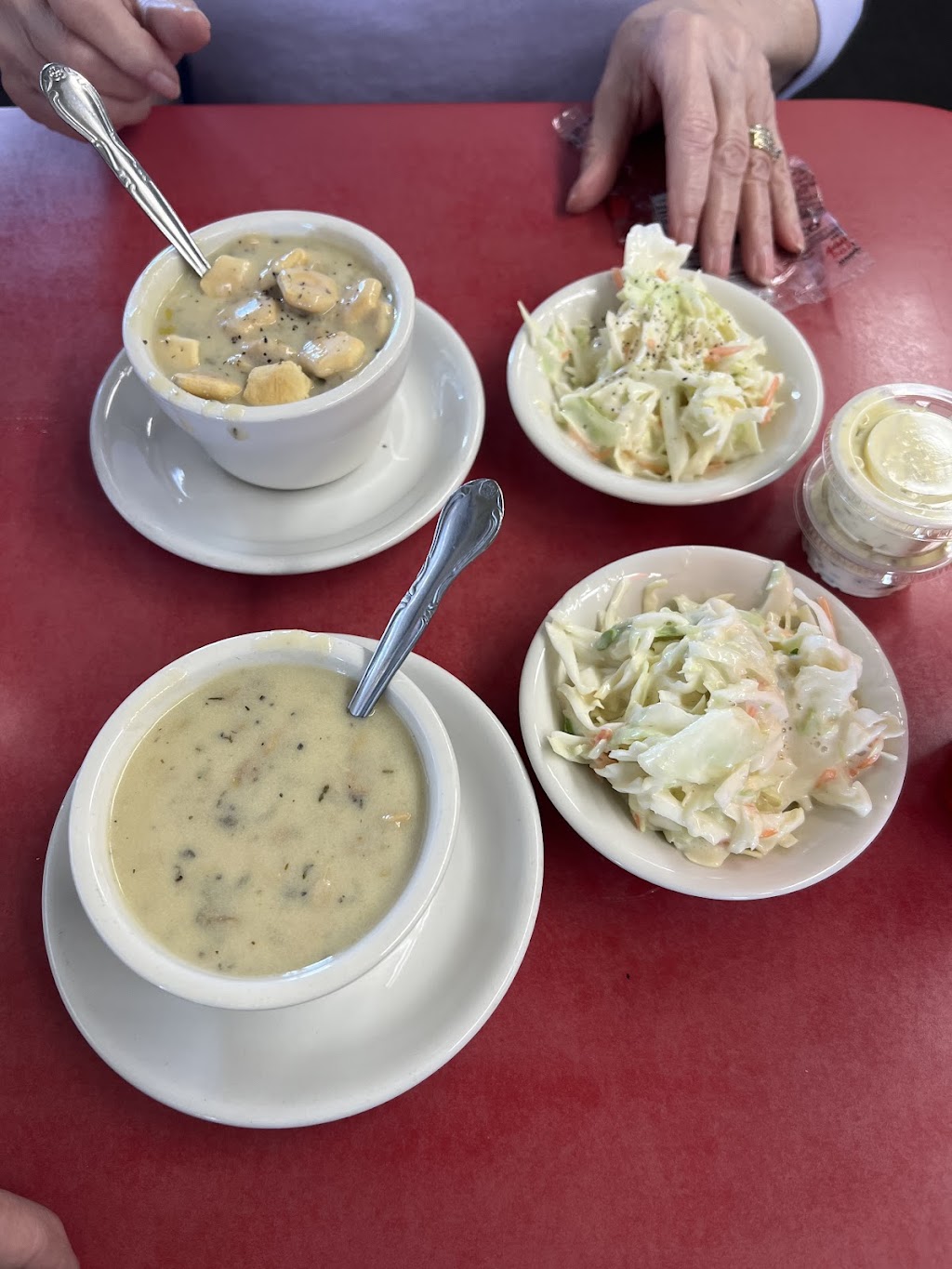 Josh’s Place | restaurant | 220 Airport Access Rd, Southbridge, MA 01550, USA | 5089096453 OR +1 508-909-6453