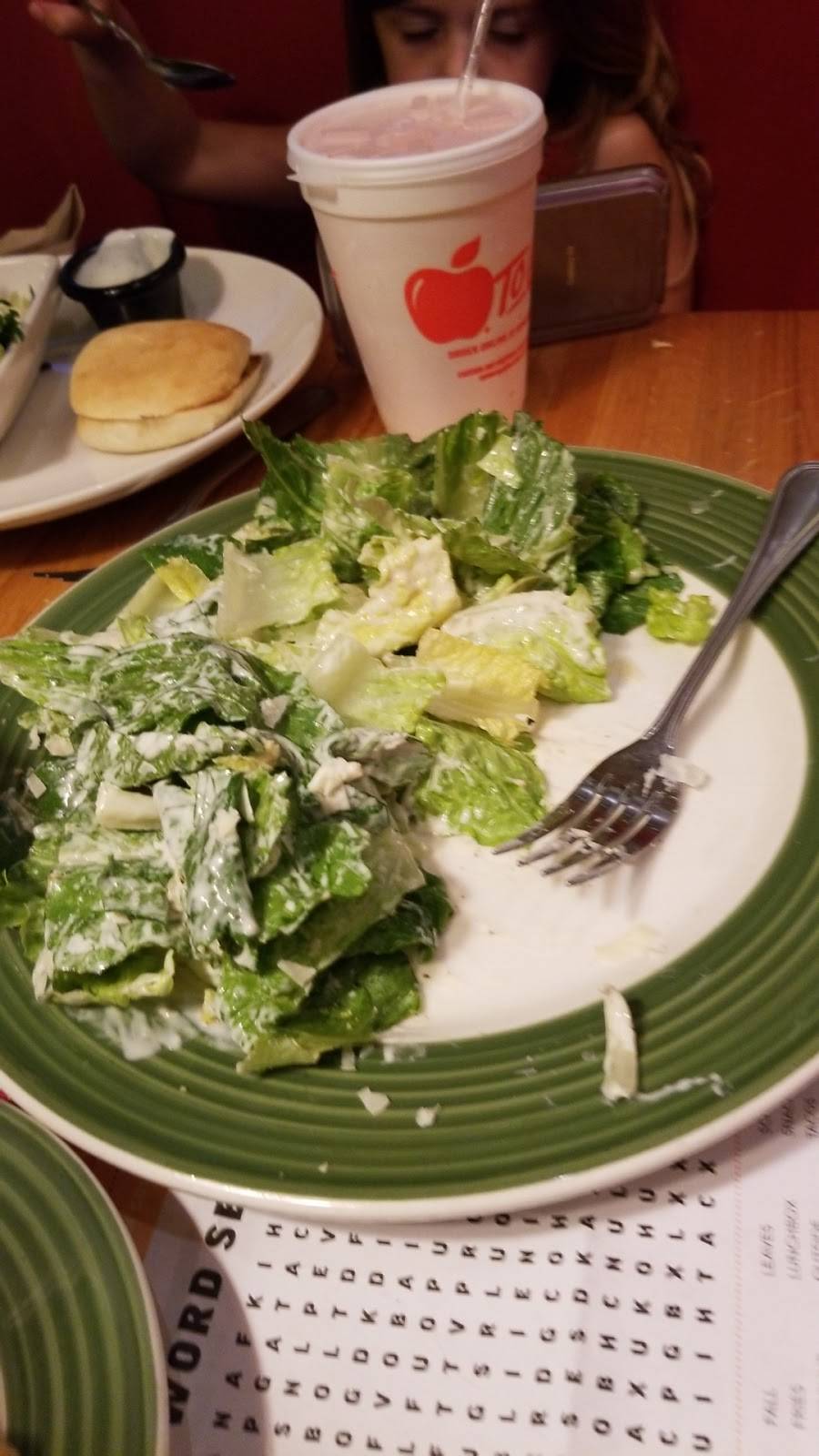 Applebees Grill + Bar | restaurant | 2921 S Service Rd, St Charles, MO 63303, USA | 6369467705 OR +1 636-946-7705