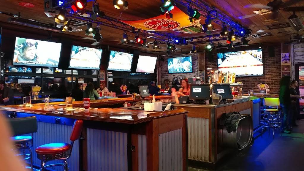 Bubbas 33 | restaurant | 1921 S Padre Island Dr, Corpus Christi, TX 78416, USA | 3618062933 OR +1 361-806-2933