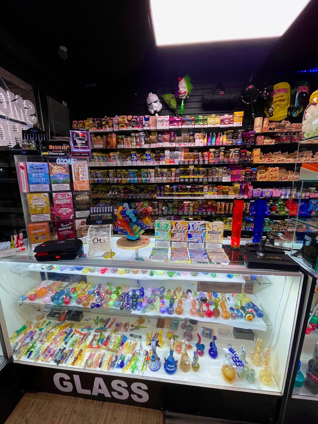 Super Puffs Smoke Shop | meal takeaway | 600 Theodore St, Joliet, IL 60435, USA | 7792064444 OR +1 779-206-4444