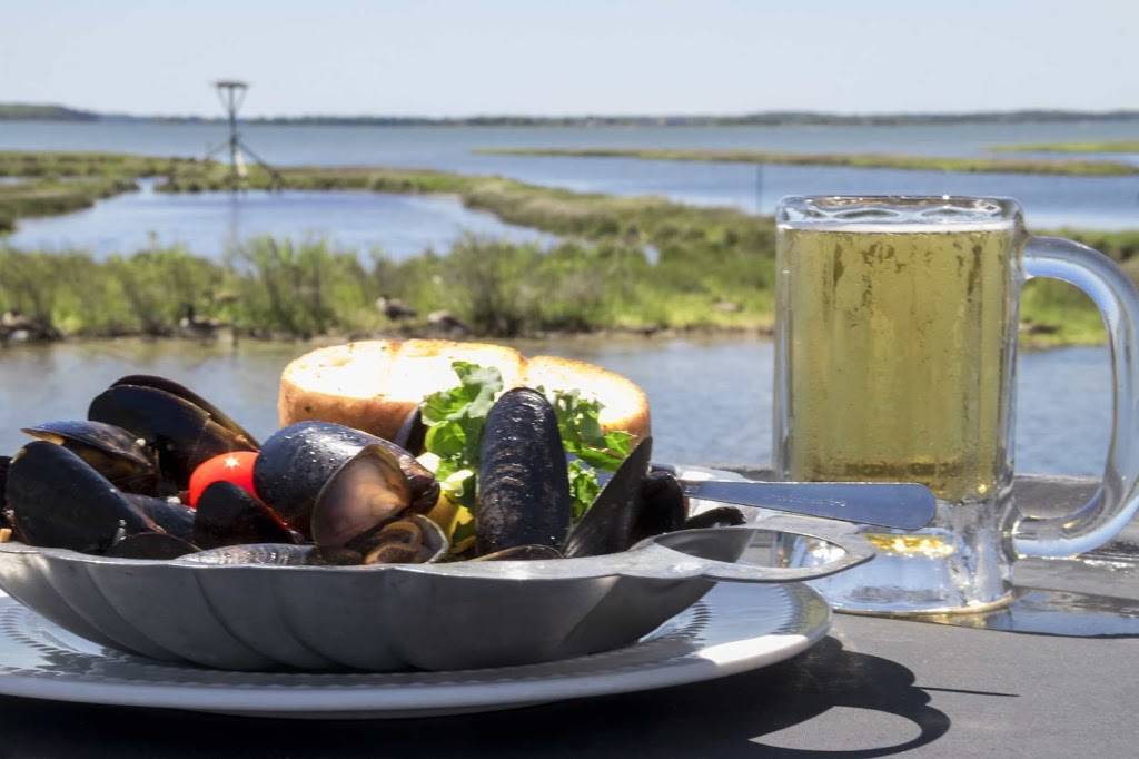 BJs on the Water | restaurant | 115 75th St, Ocean City, MD 21842, USA | 4105247575 OR +1 410-524-7575