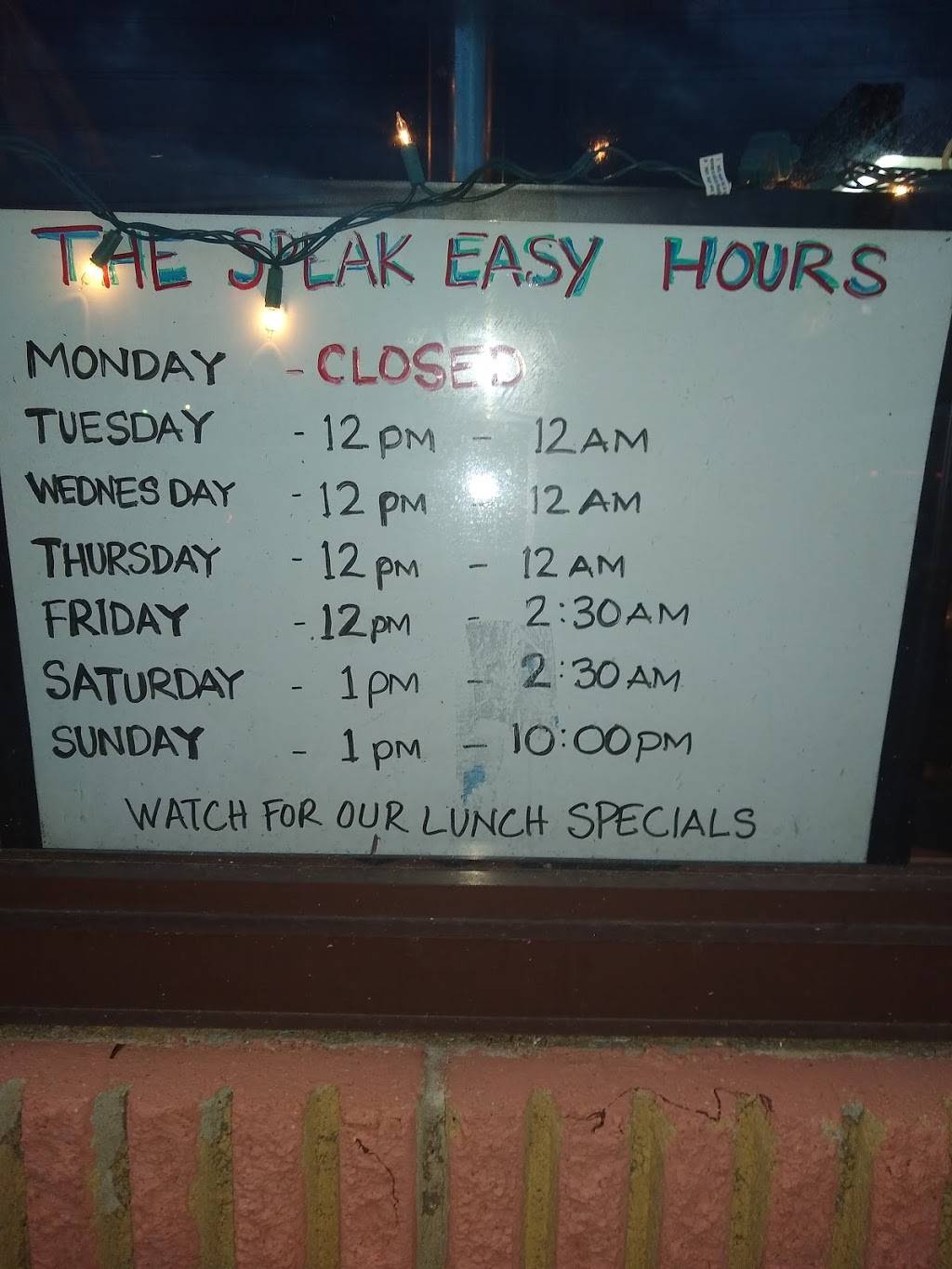 The Speak Easy Lounge | restaurant | 6547 Chapman Hwy, Knoxville, TN 37920, USA | 8652476623 OR +1 865-247-6623