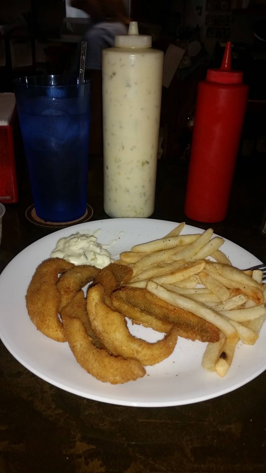 Bluff Bar & Grille | restaurant | N4363 WI-49, Poy Sippi, WI 54967, USA | 9209875665 OR +1 920-987-5665